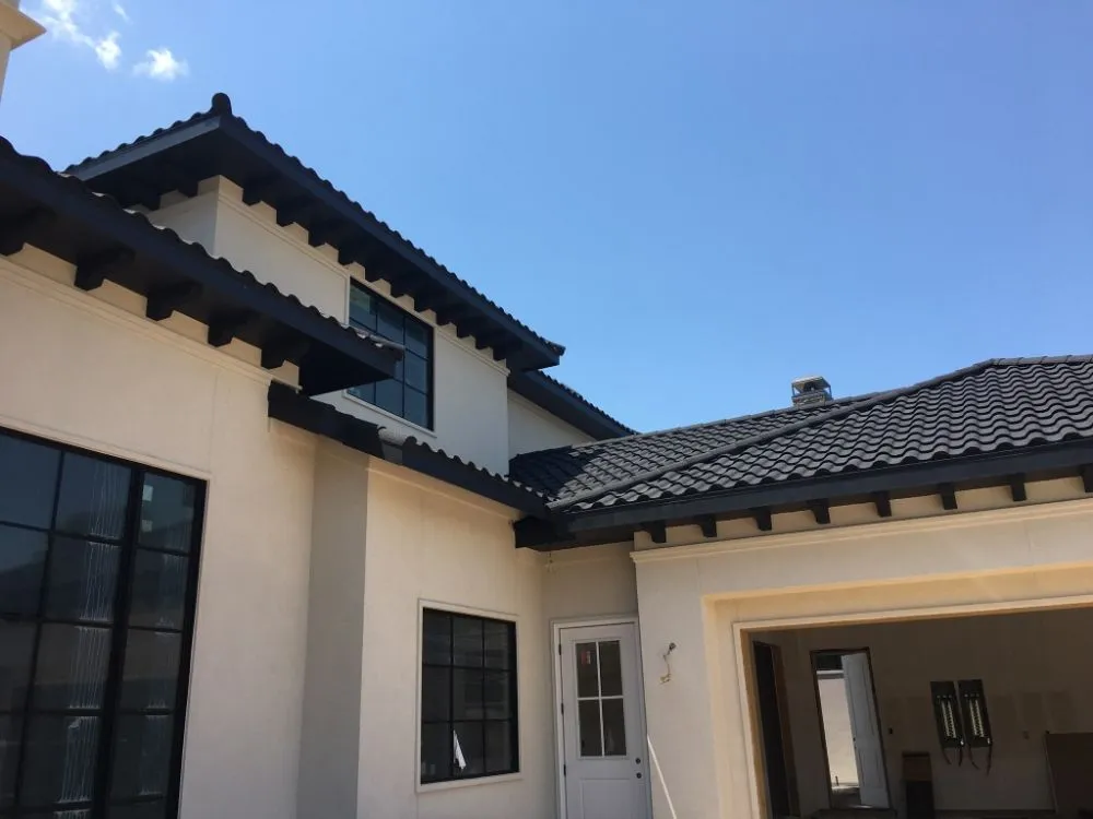 Slide of R&S Roofing