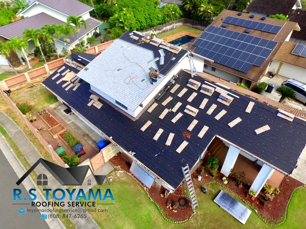 Slide of R.S. Toyama Roofing Service