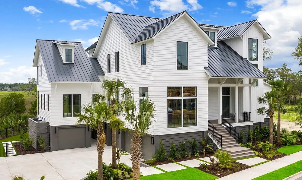 Local roof installation experts serving Tarzana, CA - RSE Builders