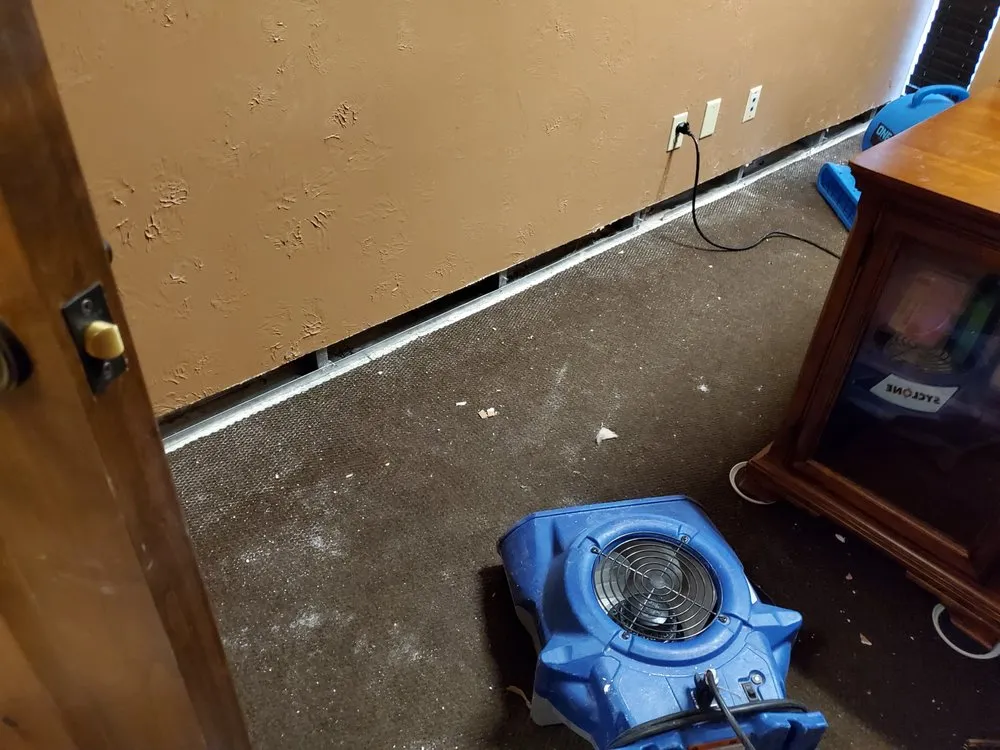 Licensed roof leak repair in Las Vegas Valley, NV by RSI Companies