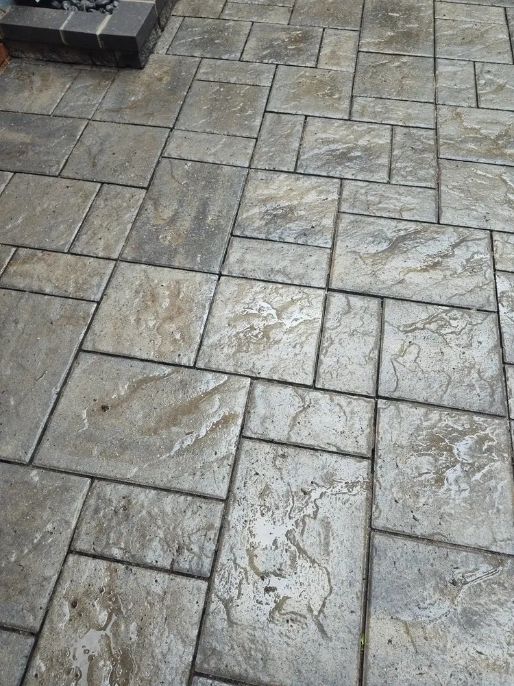 Slide of RStar Services