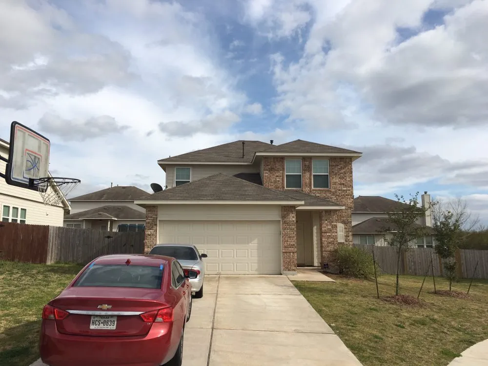 Slide of RTS Roofing