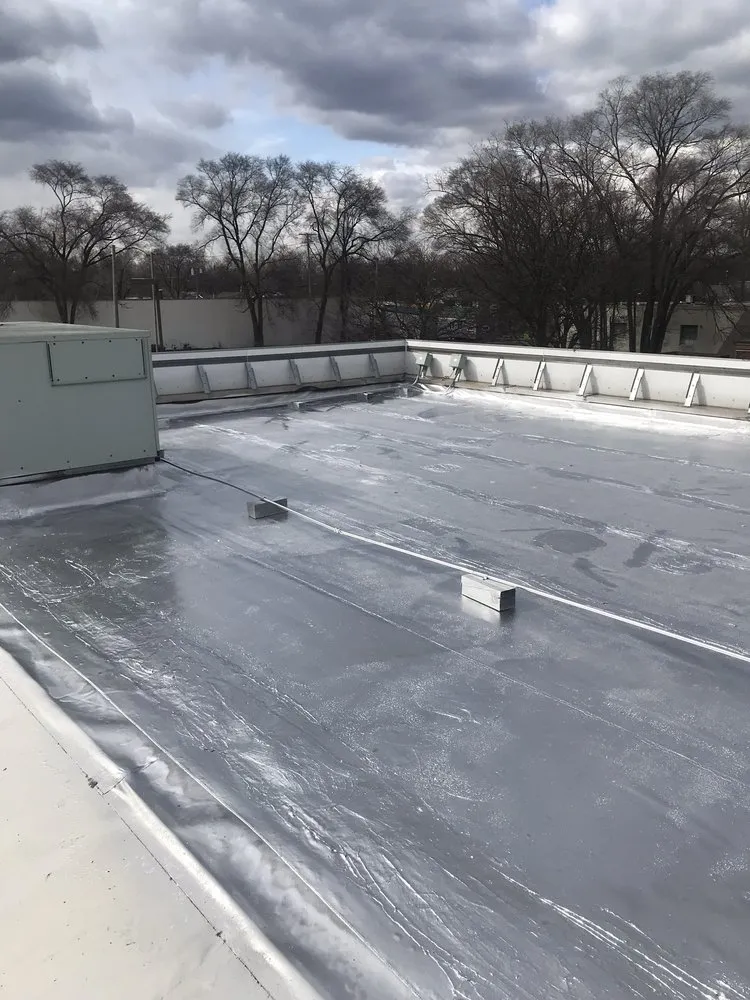 Slide of Rubberized Aluminum Roofcoating