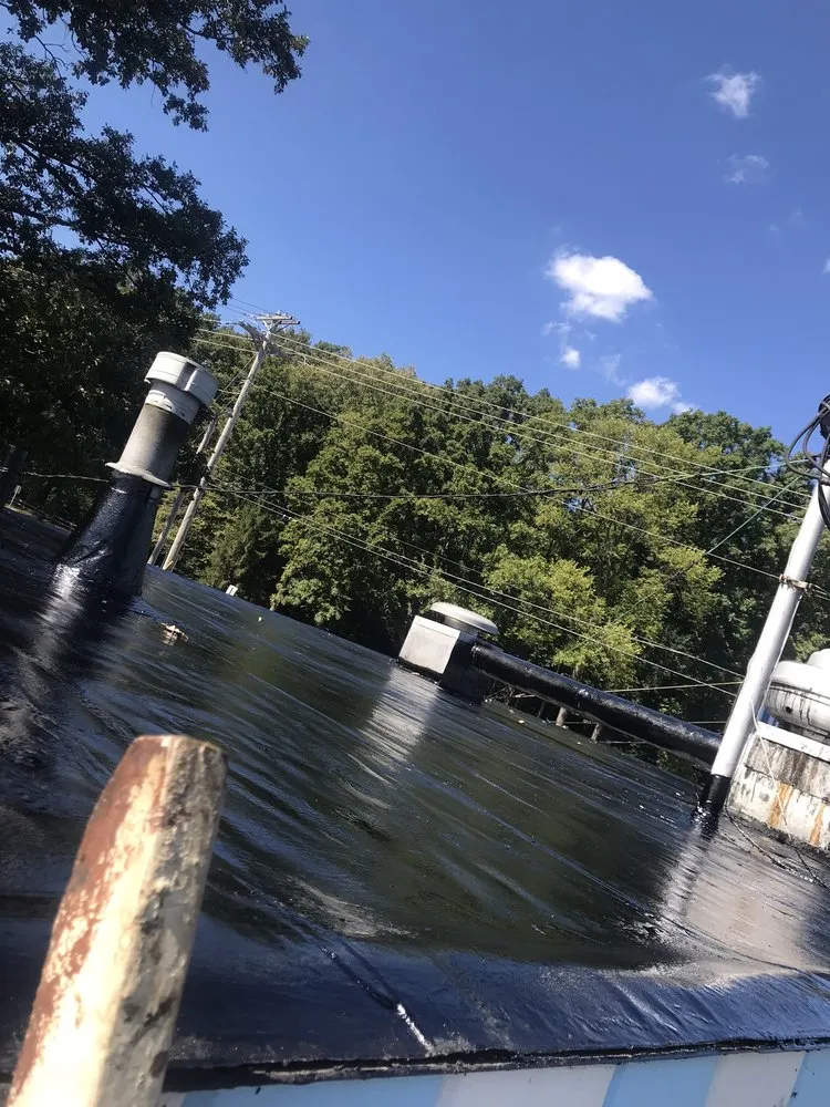 Slide of Rubberized Aluminum Roofcoating