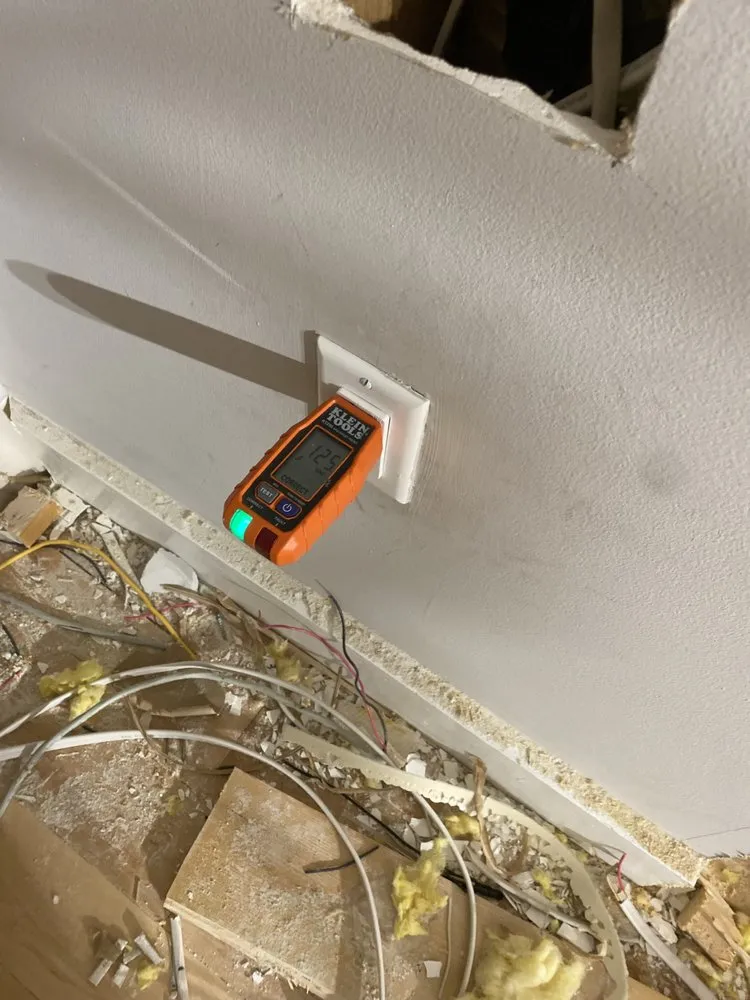 Slide of Ruben electric