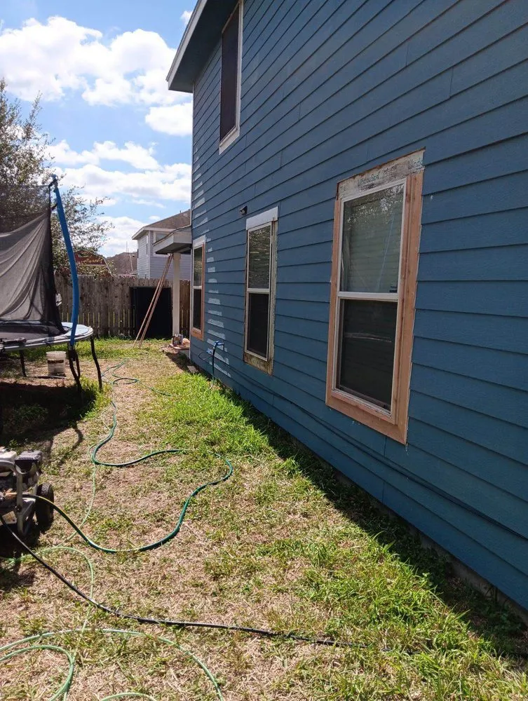 Slide of Rubio R Roofing