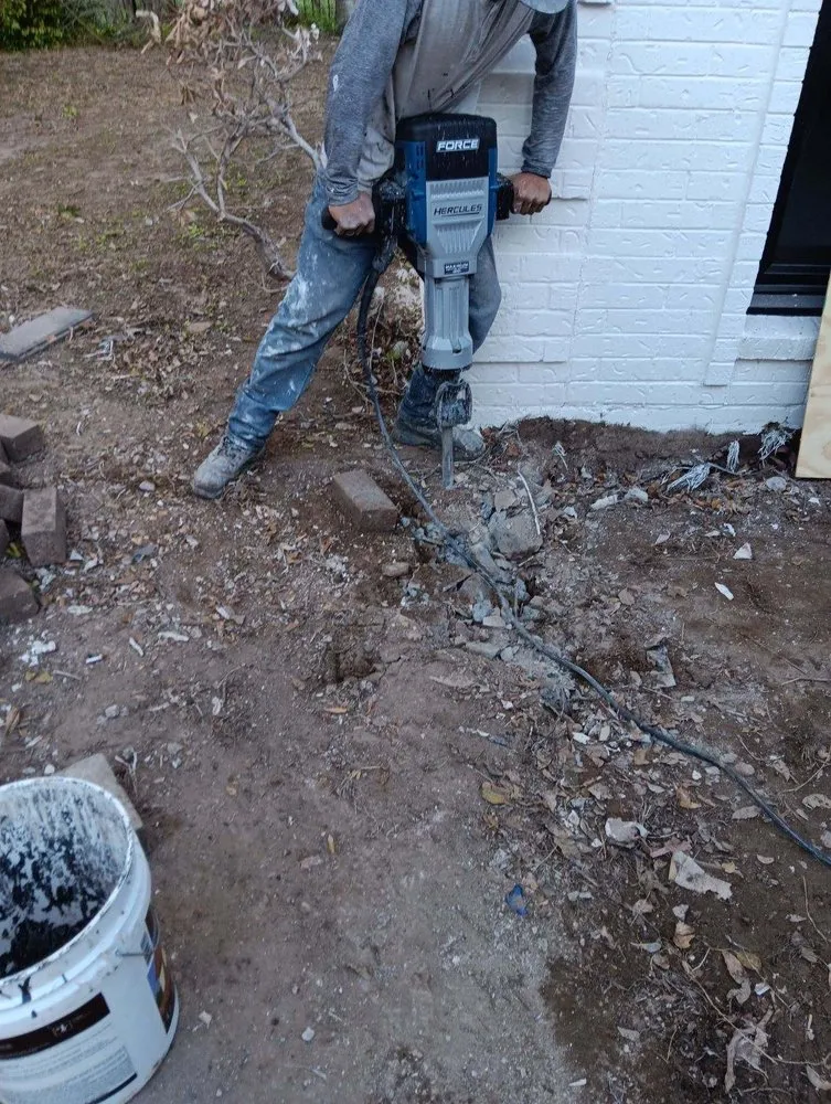 Slide of Rubio R Roofing