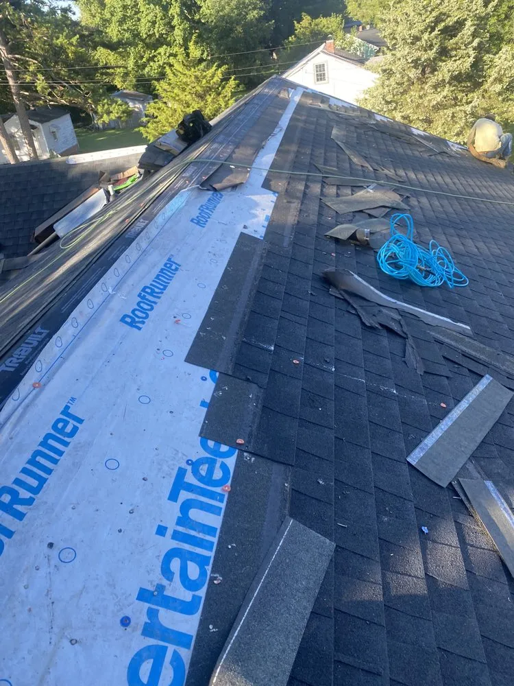 Slide of Rubio’s Roofing