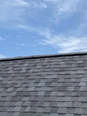 Ruebens Roofing Logo