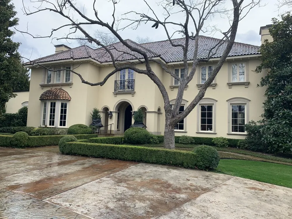 Slide of Rugged Roofing