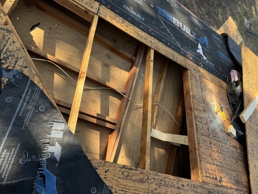 Slide of Rugged Roofing