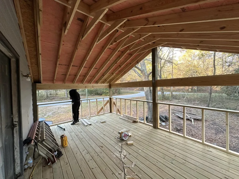 Slide of Ruiz Custom Builder