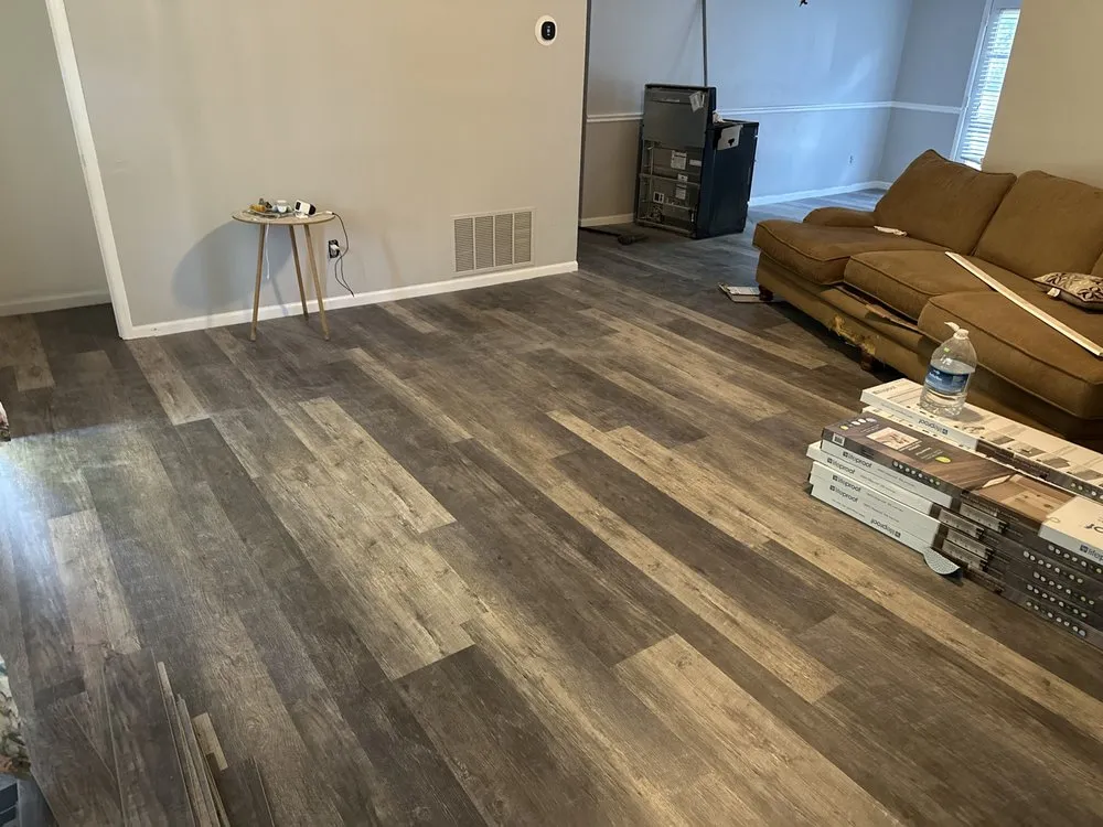 Slide of Ruiz Custom Builder