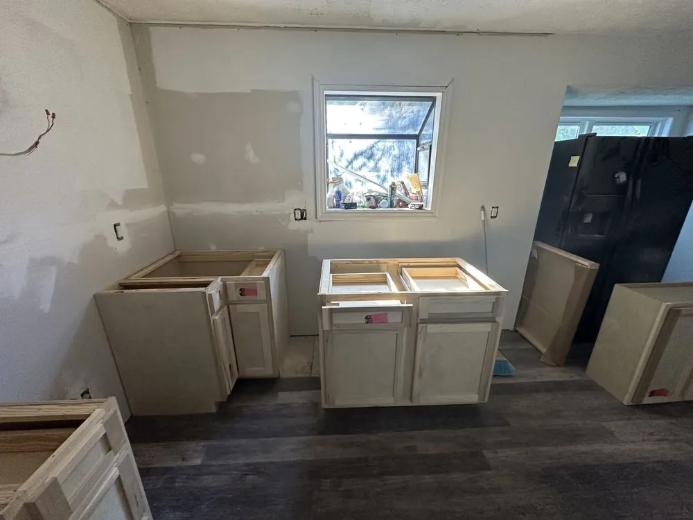 Slide of Ruiz Custom Builder