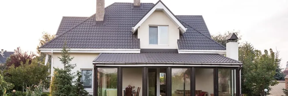 Slide of Ruiz Roofing