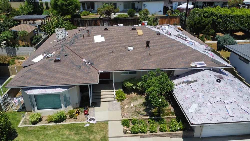 Slide of Ruiz Roofing