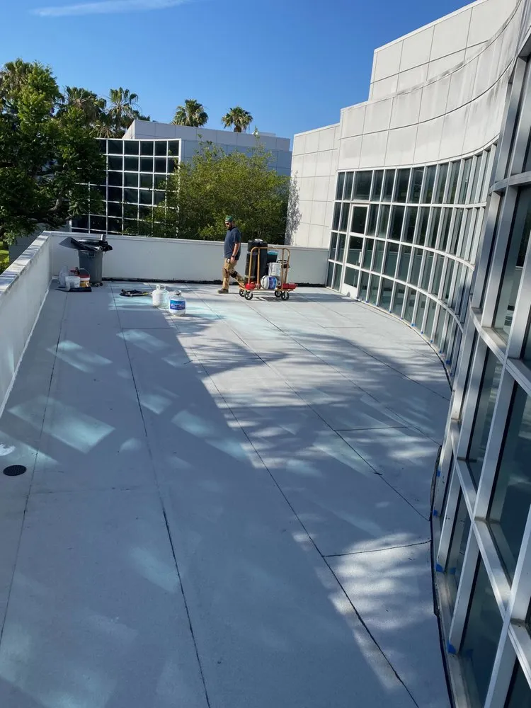 Slide of Ruiz Roofing