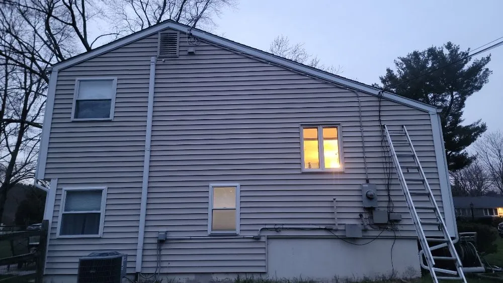 Slide of Ruiz Roofing Leak Ander