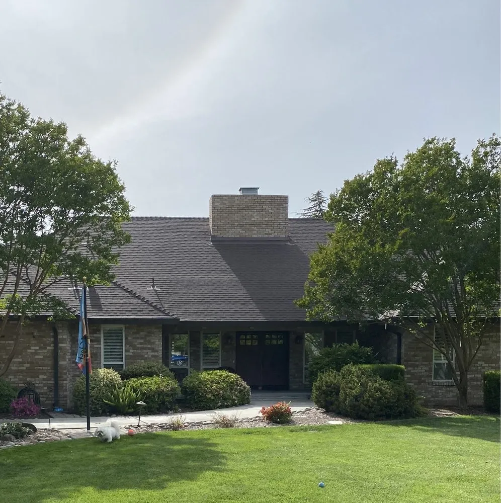 Slide of Ruiz Roofing Service