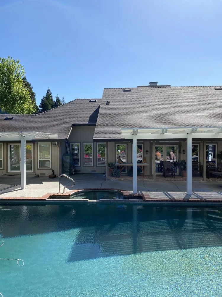 Slide of Ruiz Roofing Service