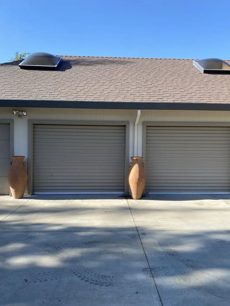 Slide of Ruiz Roofing Service