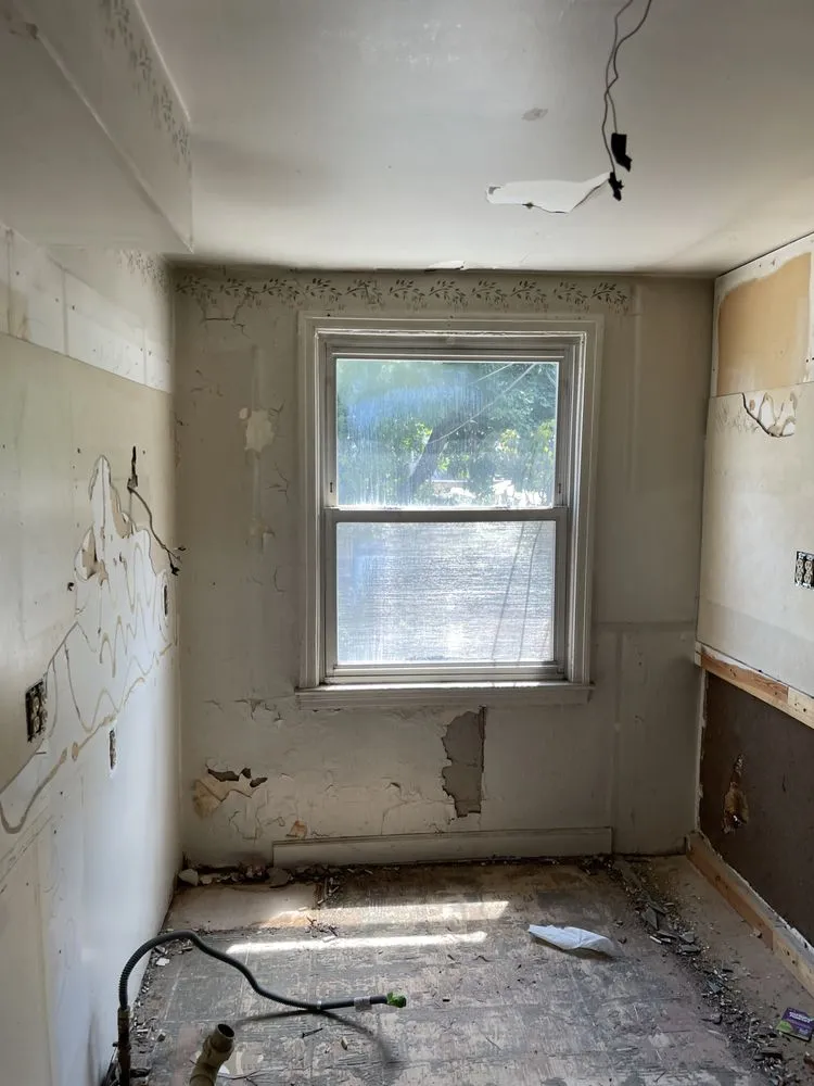 Slide of Russell Roofing & Remodeling