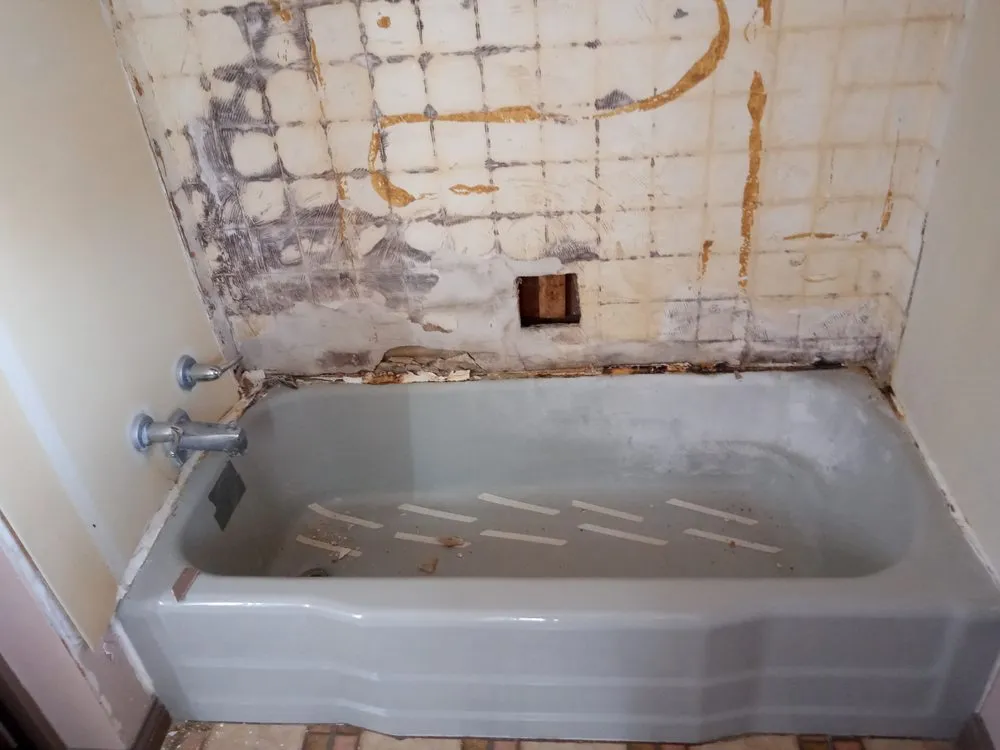 Slide of Russell's Roofing & Construction