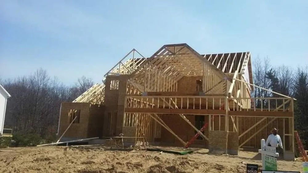 Emergency roof replacement for residential properties across Pullman, MI - Ruviras RR costruction