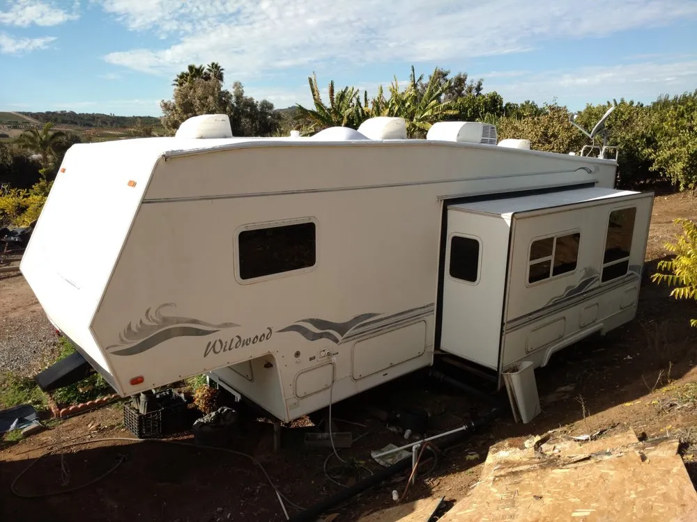 Slide of RV Expert Mobile Service