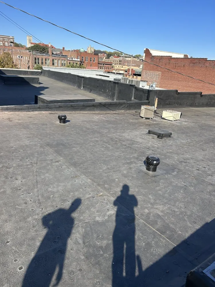Expert roof installation experts serving St. Joseph, MO - Rw Contracting & Spraycoating