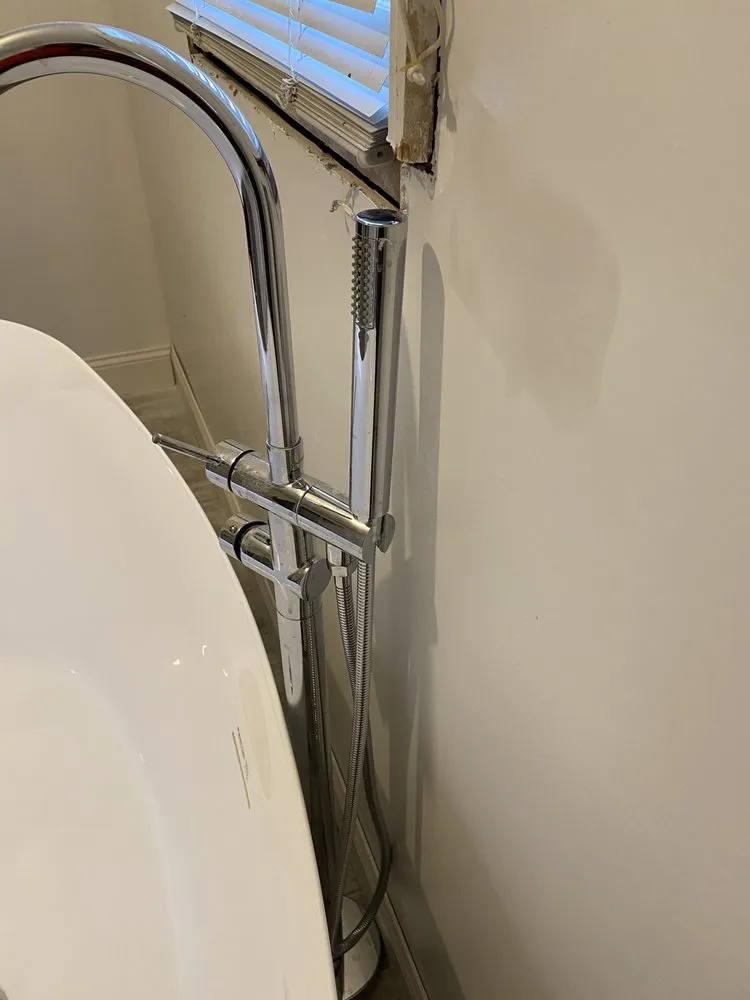 Slide of R&W Repairs & Renovations