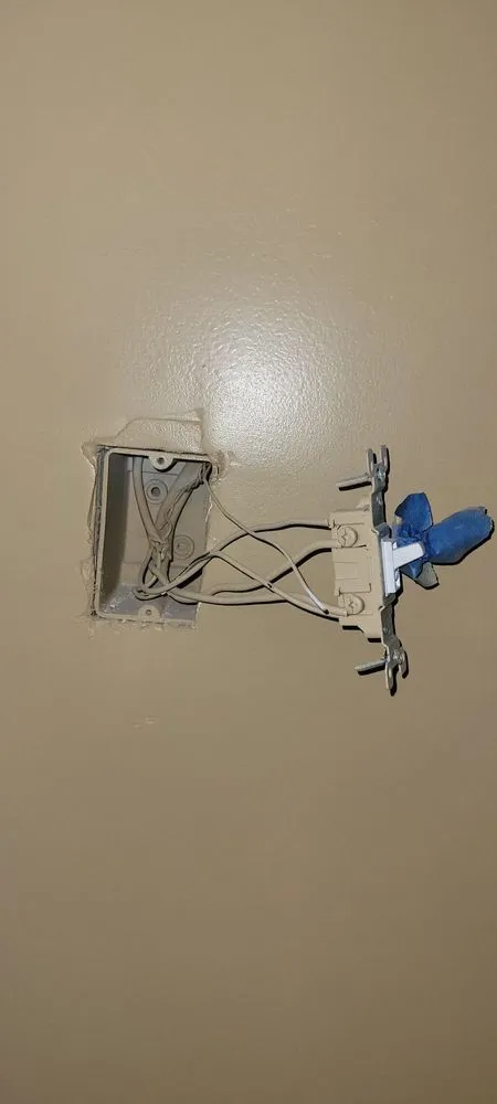 Slide of R&W Repairs & Renovations