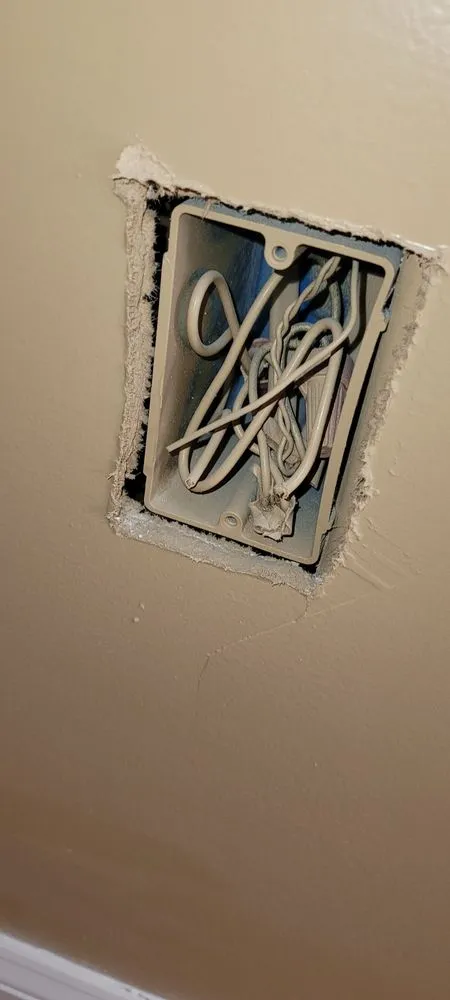 Slide of R&W Repairs & Renovations