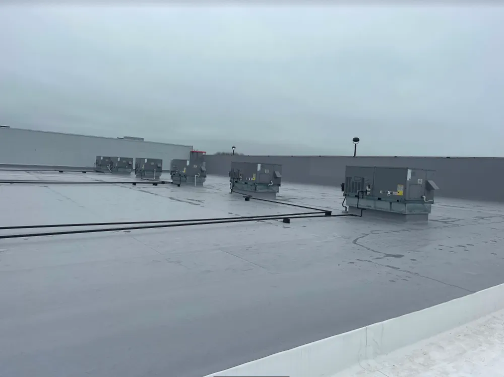 Slide of R&X Roofing