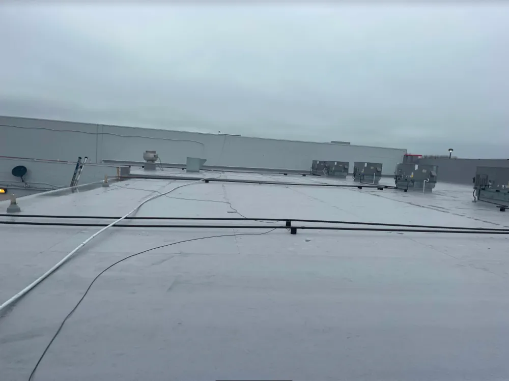 Slide of R&X Roofing