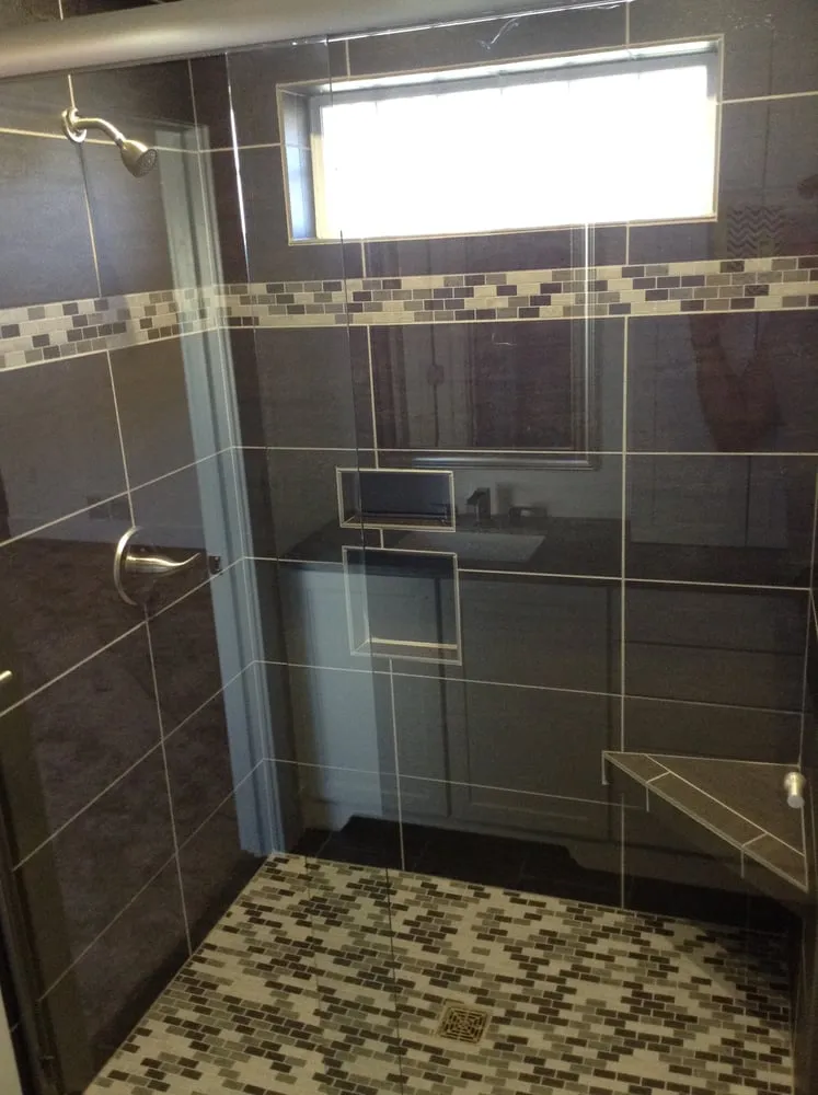 Slide of Ryan Eissens Construction