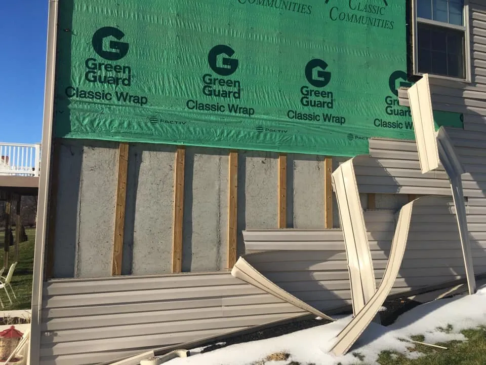 Slide of Ryan's Roofing