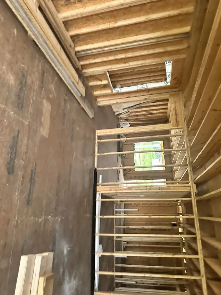 Slide of Ryan’Z Roof’Z and Extior’Z