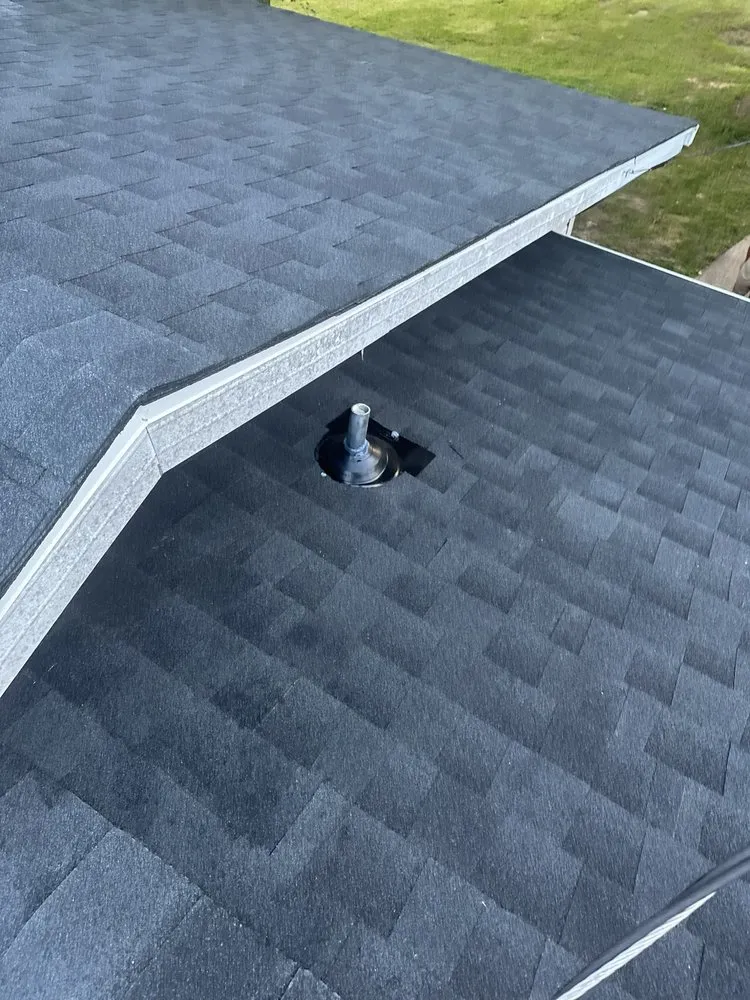 Slide of Ryan’Z Roof’Z and Extior’Z