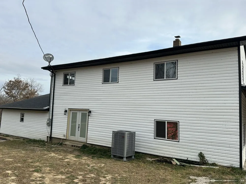 Slide of Ryan’Z Roof’Z and Extior’Z