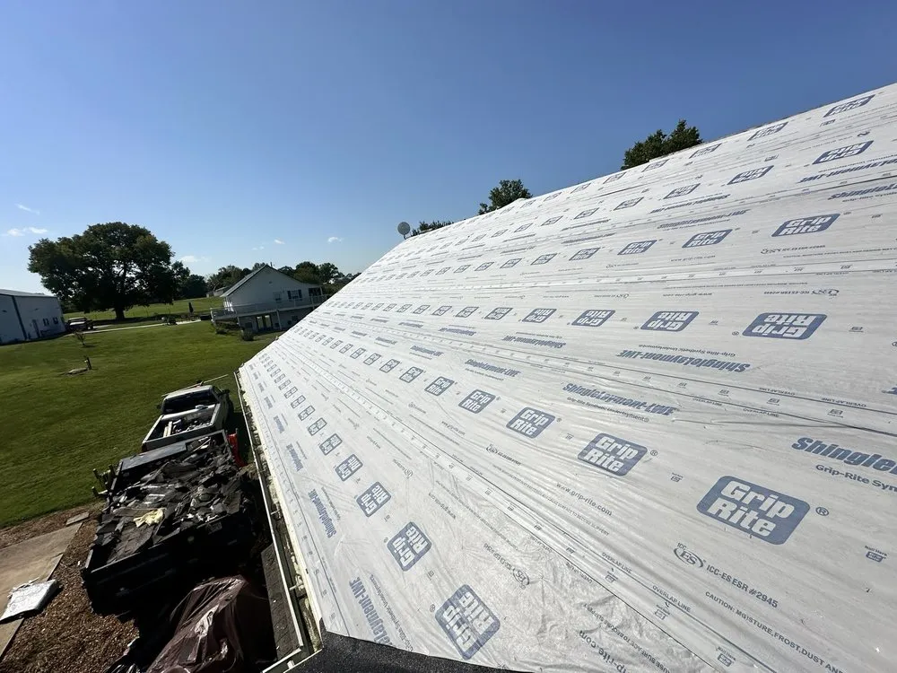 Slide of Ryan’Z Roof’Z and Extior’Z