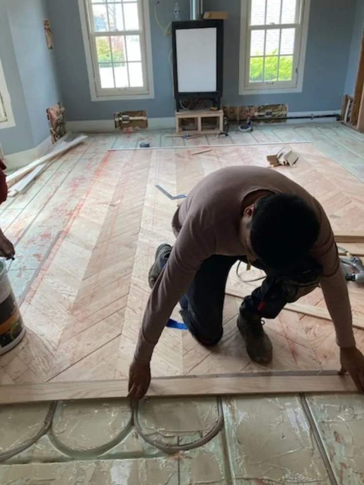 Slide of S & R General Construction NYC