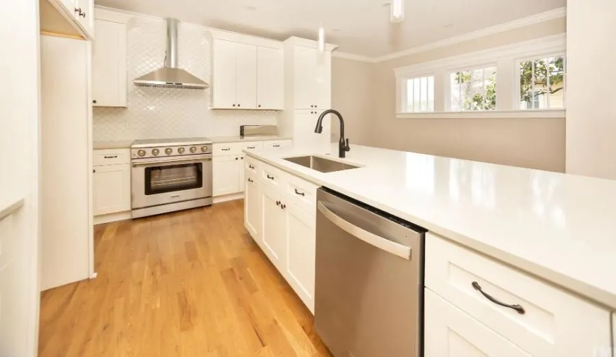 Slide of S & R General Contracting