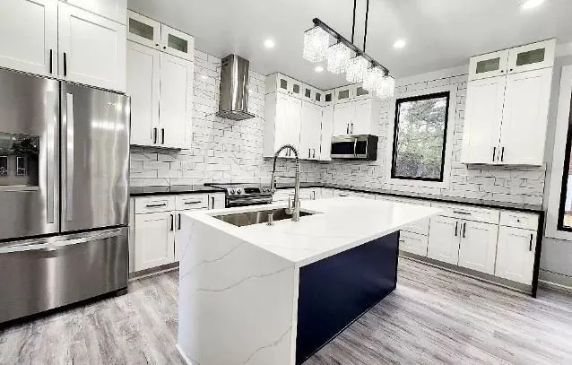 Slide of S & R General Contracting