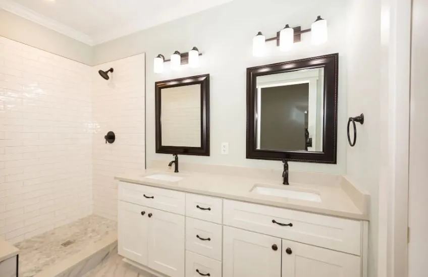 Slide of S & R General Contracting