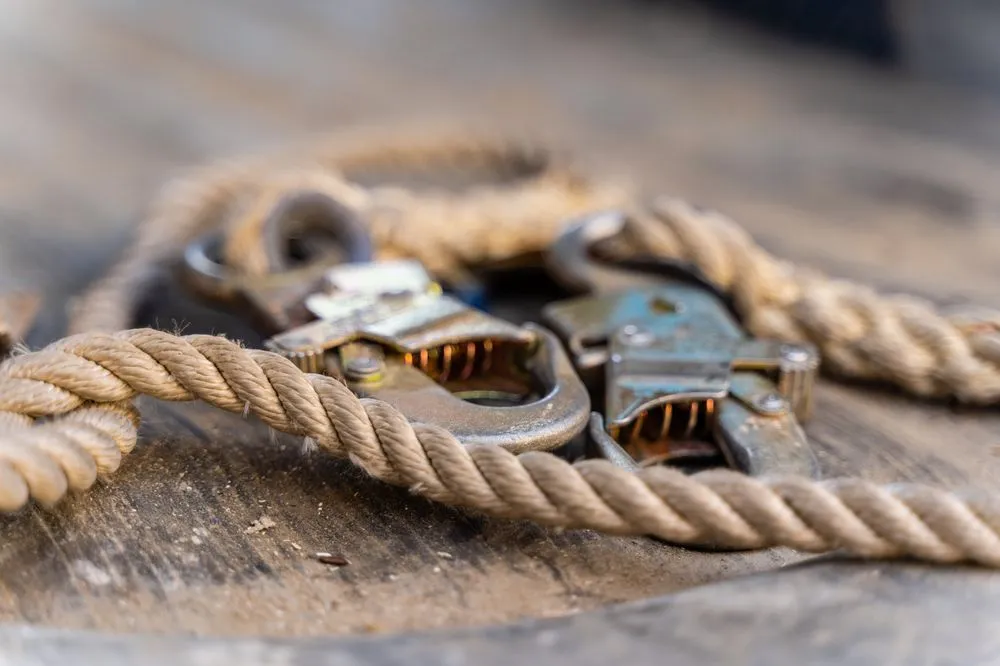 Slide of S & R General Contractors