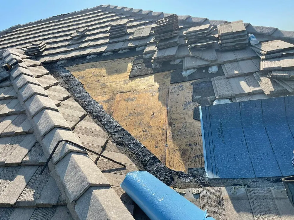 Slide of S & R Roofing Services LLC