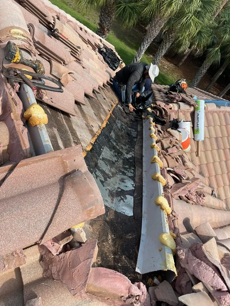 Slide of S & R Roofing Services LLC