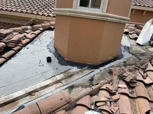 S & R Roofing Services LLC Logo