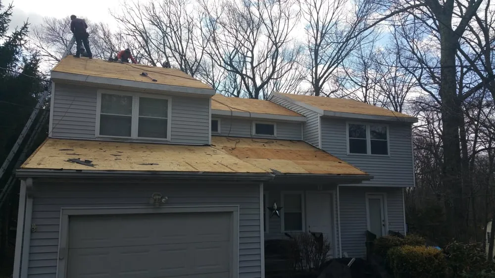 Emergency residential roofing service experts serving Riverside, RI - S & S Construction